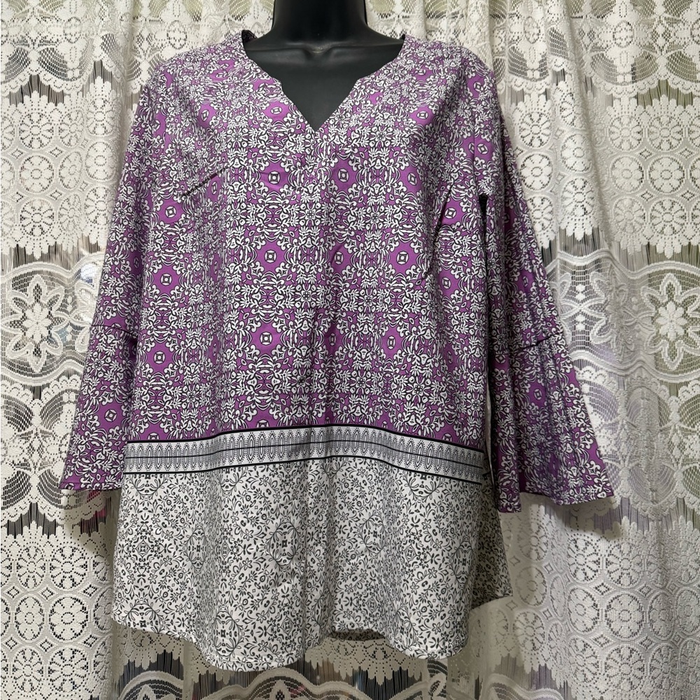 Half sleeve purple top